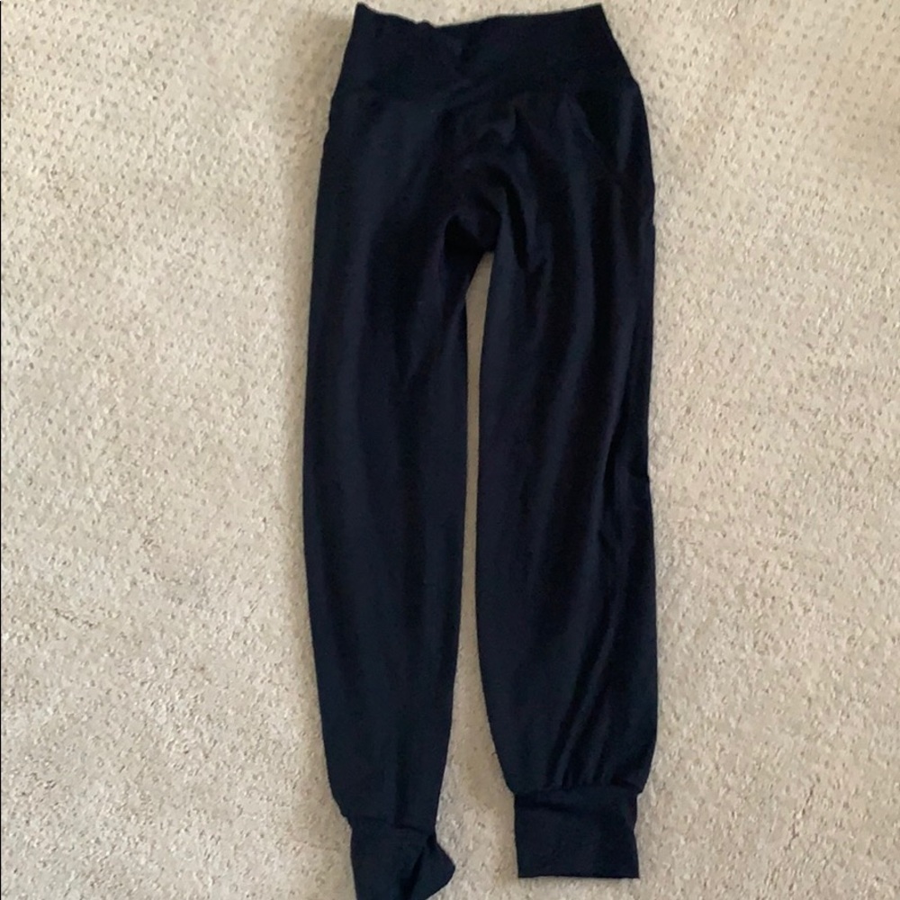 this is the essential jogger